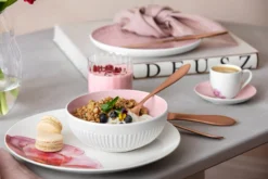 Villeroy & Boch Rose Garden Coupe Bord Ø29 Cm -Villeroy & Boch 570775 01 5 EnvironmentImage 56bb3b2e17 scaled